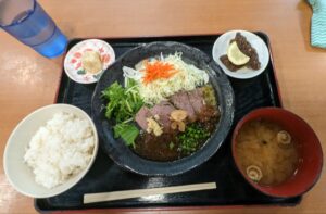 農林水産省の食堂の鯨ざんまい御膳 1300円 2026.7月